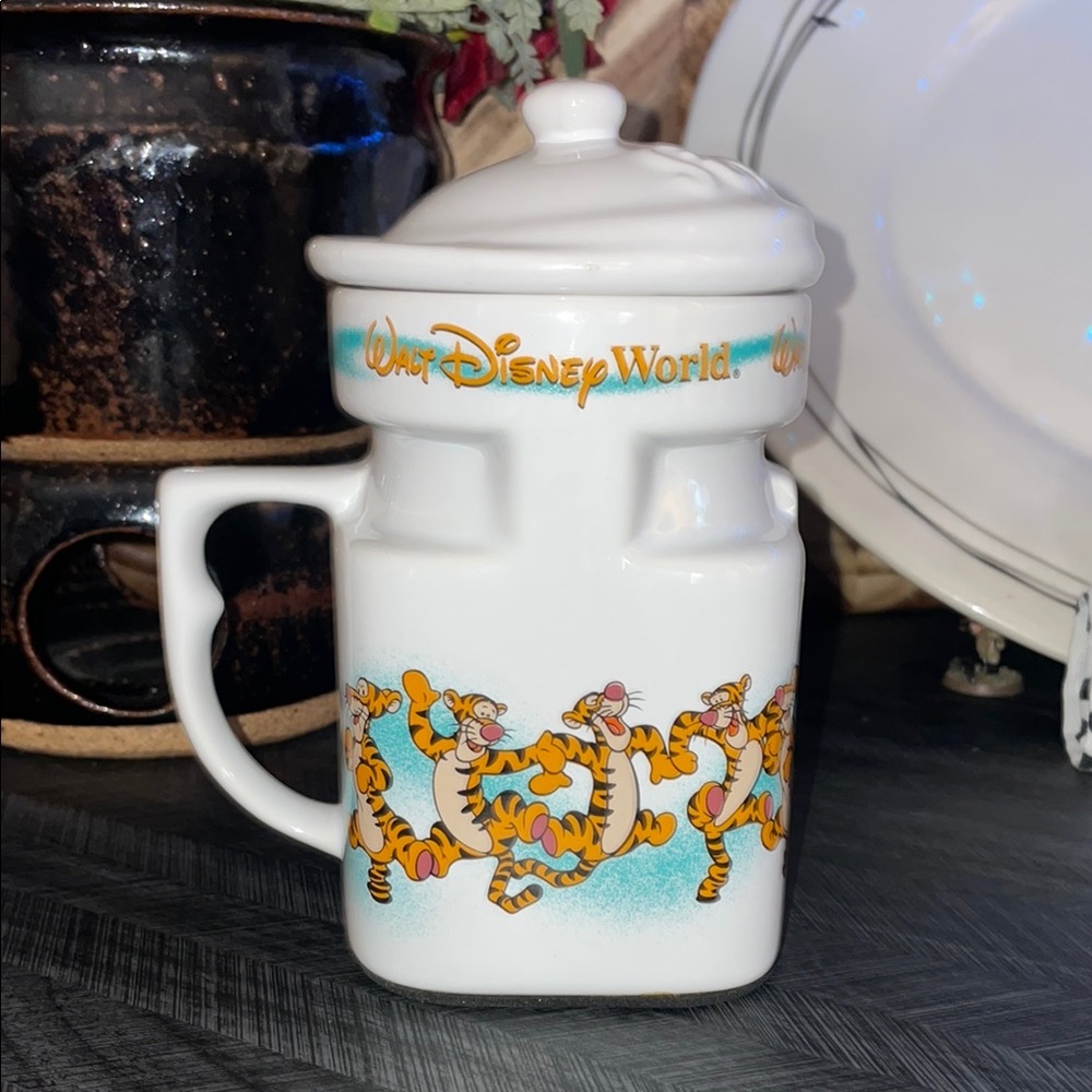 Disney White Mug with Tigger and Walt Disney World Design